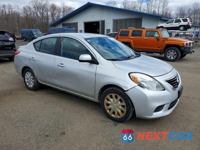 Czwarte zdjęcie samochodu z boku: 2013 NISSAN VERSA 1.6 S VIN:3N1CN7AP5DL853508 - miniatura