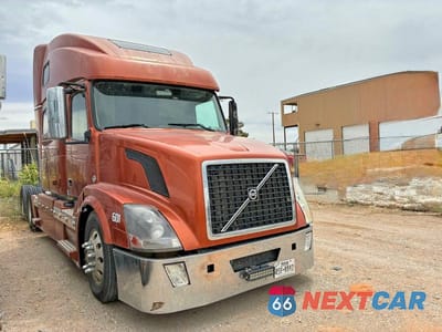 2007 VOLVO VN VNL 4V4NC9KK87N466664 - główne zdjęcie licytacji z USA - miniatura