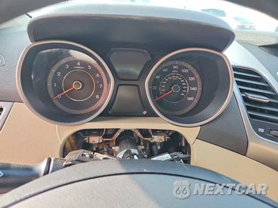 Zdjęcie 9 z 12 samochodu: 2016 HYUNDAI ELANTRA SE VIN:5NPDH4AE5GH781932 - miniatura