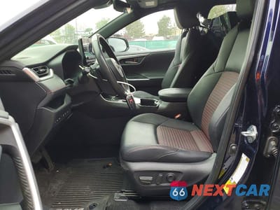 Zdjęcie 7 z 12 samochodu: 2023 TOYOTA RAV4 PRIME XSE VIN:JTMEB3FV1PD117335 - miniatura