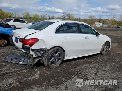 Trzecie zdjęcie samochodu z tyłu: 2022 MERCEDES-BENZ A 220 4MATIC VIN:W1K3G4FB5NJ364589 - miniatura
