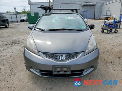 Piąte zdjęcie samochodu w środku: 2013 HONDA FIT VIN:JHMGE8H33DC063710 - miniatura