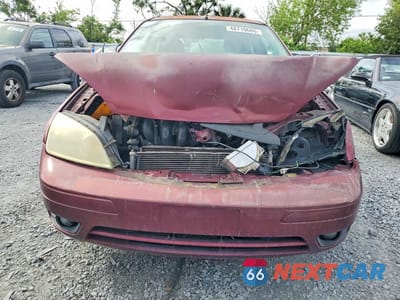 Piąte zdjęcie samochodu w środku: 2007 FORD FOCUS ZX3 VIN:1FAFP31N07W126177 - miniatura