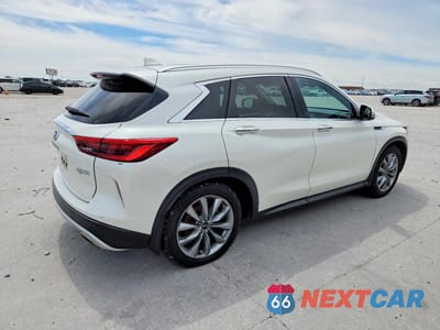 Trzecie zdjęcie samochodu z tyłu: 2020 INFINITI QX50 LUXE VIN:3PCAJ5M10LF120923 - miniatura