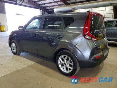 Drugie zdjęcie samochodu z przodu: 2020 KIA SOUL S VIN:KNDJ23AUXL7717230 - miniatura