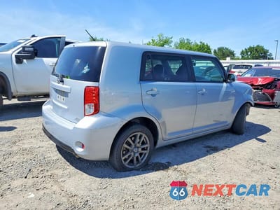 Trzecie zdjęcie samochodu z tyłu: 2013 SCION XB 10 SERIES VIN:JTLZE4FE3DJ042539 - miniatura