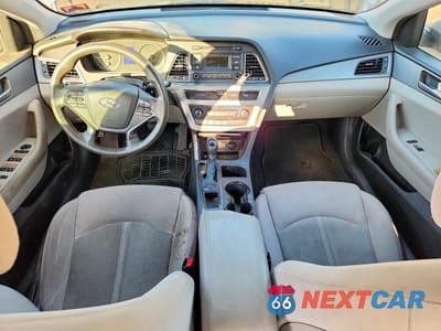 Zdjęcie 8 z 12 samochodu: 2017 HYUNDAI SONATA BASE VIN:5NPE24AF3HH566775 - miniatura