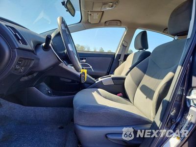 Zdjęcie 7 z 13 samochodu: 2013 TOYOTA PRIUS TWO VIN:JTDKN3DU7D5652681 - miniatura