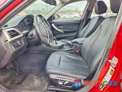 Zdjęcie 7 z 12 samochodu: 2016 BMW 320 XI VIN:WBA8E5G51GNT94542 - miniatura