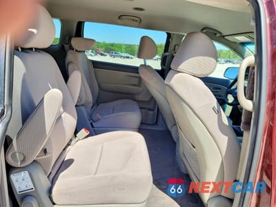 Zdjęcie 10 z 12 samochodu: 2015 KIA SEDONA LX VIN:KNDMB5C12F6051230 - miniatura