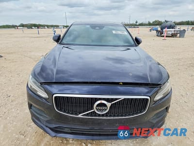 Piąte zdjęcie samochodu w środku: 2019 VOLVO S90 T5 MOMENTUM VIN:LVY102AK8KP088430 - miniatura