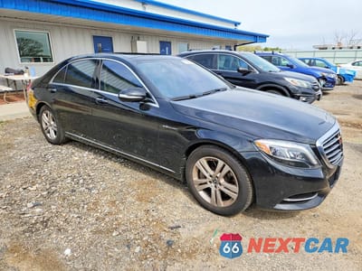 Czwarte zdjęcie samochodu z boku: 2017 MERCEDES-BENZ S 550 4MATIC VIN:WDDUG8FB5HA329101 - miniatura