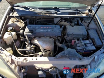 Zdjęcie 11 z 11 samochodu: 2004 TOYOTA CAMRY LE VIN:4T1BE32K14U831740 - miniatura