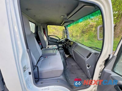 Zdjęcie 9 z 11 samochodu: 2020 ISUZU NPR HD VIN:JALC4W163L7010295 - miniatura