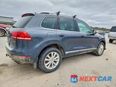 Trzecie zdjęcie samochodu z tyłu: 2013 VOLKSWAGEN TOUAREG V6 TDI VIN:WVGEP9BP4DD012808 - miniatura