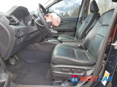 Zdjęcie 7 z 13 samochodu: 2019 HONDA PILOT TOURING VIN:5FNYF6H60KB012523 - miniatura