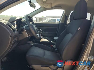Zdjęcie 7 z 13 samochodu: 2019 MITSUBISHI OUTLANDER SPORT SE VIN:JA4AP4AUXKU011232 - miniatura