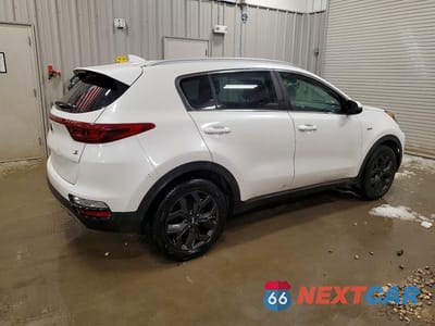 Trzecie zdjęcie samochodu z tyłu: 2020 KIA SPORTAGE S VIN:KNDP6CACXL7679164 - miniatura