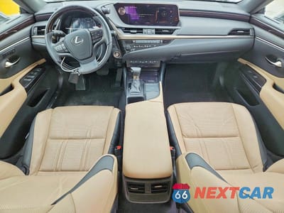 Zdjęcie 8 z 12 samochodu: 2019 LEXUS ES 350 VIN:58ABZ1B12KU045824 - miniatura