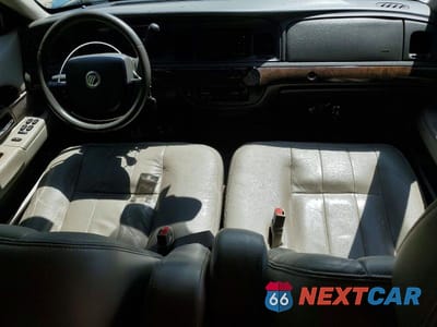 Zdjęcie 8 z 13 samochodu: 2008 MERCURY GRAND MARQUIS LS VIN:2MEFM75V88X650413 - miniatura