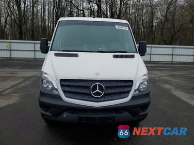 Piąte zdjęcie samochodu w środku: 2015 MERCEDES-BENZ SPRINTER 2500 VIN:WD3PE7CC9F5967016 - miniatura