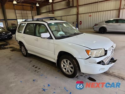 Czwarte zdjęcie samochodu z boku: 2007 SUBARU FORESTER 2.5X PREMIUM VIN:JF1SG65637H700634 - miniatura