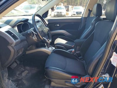 Zdjęcie 7 z 12 samochodu: 2013 MITSUBISHI OUTLANDER SE VIN:JA4JT3AW0DU019897 - miniatura