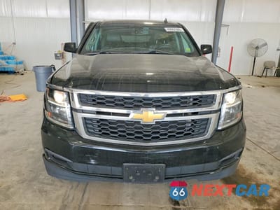 Piąte zdjęcie samochodu w środku: 2015 CHEVROLET SUBURBAN K1500 LT VIN:1GNSKJKC1FR225586 - miniatura