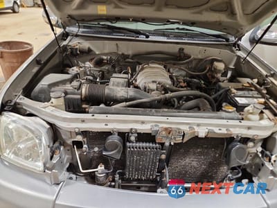 Zdjęcie 12 z 12 samochodu: 2004 TOYOTA TUNDRA ACCESS CAB SR5 VIN:5TBBT44174S447110 - miniatura