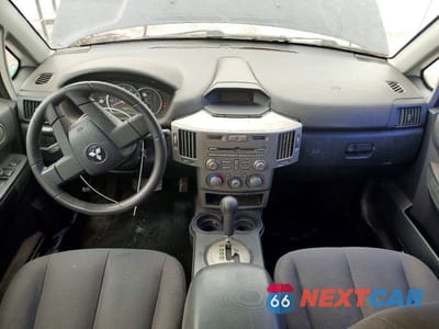 Zdjęcie 8 z 13 samochodu: 2005 MITSUBISHI ENDEAVOR LS VIN:4A4MN21S05E062788 - miniatura