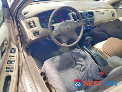 Zdjęcie 8 z 11 samochodu: 2001 HONDA ACCORD EX VIN:1HGCG56681A086804 - miniatura