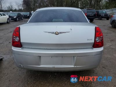 Zdjęcie 6 z 13 samochodu: 2005 CHRYSLER 300 TOURING VIN:2C3JA53G35H678613 - miniatura