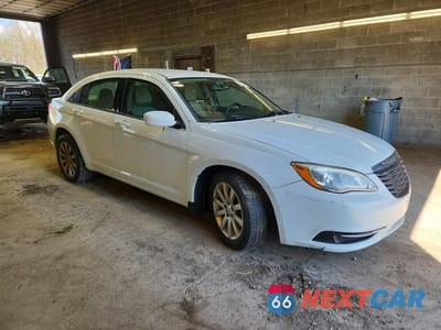 Czwarte zdjęcie samochodu z boku: 2012 CHRYSLER 200 TOURING VIN:1C3CCBBB4CN119714 - miniatura