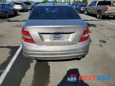 Zdjęcie 6 z 12 samochodu: 2008 MERCEDES-BENZ C 300 VIN:WDDGF54XX8F067091 - miniatura