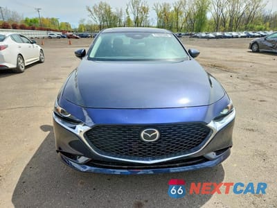 Piąte zdjęcie samochodu w środku: 2024 MAZDA 3 PREFERRED VIN:3MZBPACM4RM413264 - miniatura