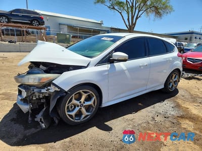 2017 FORD FOCUS ST 1FADP3L9XHL254548 - główne zdjęcie licytacji z USA - miniatura