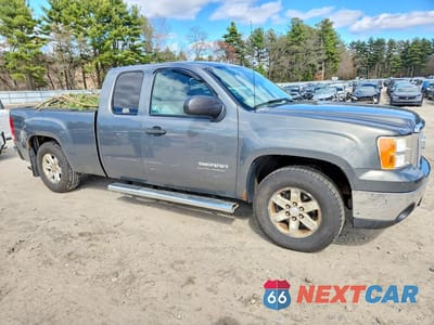 Czwarte zdjęcie samochodu z boku: 2011 GMC SIERRA K1500 SLE VIN:1GTR2VE38BZ101335 - miniatura