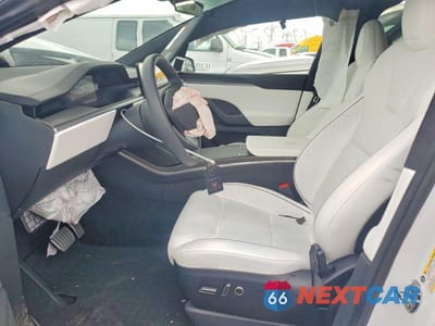 Zdjęcie 7 z 12 samochodu: 2025 TESLA MODEL X VIN:7SAXCBE63SF465376 - miniatura