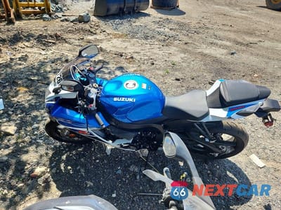 Trzecie zdjęcie samochodu z tyłu: 2025 SUZUKI GSX-R600 VIN:JS1GN7FA4S7100809 - miniatura