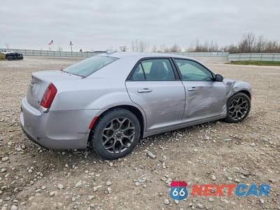 Trzecie zdjęcie samochodu z tyłu: 2015 CHRYSLER 300 S VIN:2C3CCAGG1FH922671 - miniatura