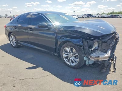Czwarte zdjęcie samochodu z boku: 2019 HONDA ACCORD LX VIN:1HGCV1F14KA105224 - miniatura