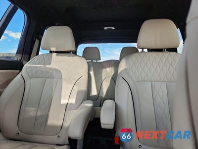 Zdjęcie 10 z 13 samochodu: 2022 BMW X7 M50I VIN:5UXCX6C00N9J04917 - miniatura