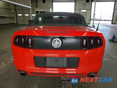 Zdjęcie 6 z 13 samochodu: 2014 FORD MUSTANG VIN:1ZVBP8EMXE5272285 - miniatura