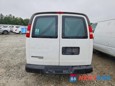 Zdjęcie 6 z 13 samochodu: 2014 CHEVROLET EXPRESS 1500 CARGO DELIVERY VAN VIN:1GCSGAFX2E1103260 - miniatura