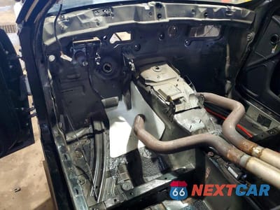 Zdjęcie 8 z 12 samochodu: 2016 DODGE CHARGER SRT HELLCAT VIN:2C3CDXL91GH280641 - miniatura