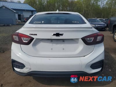 Zdjęcie 6 z 12 samochodu: 2018 CHEVROLET CRUZE LT VIN:1G1BE5SM0J7106036 - miniatura