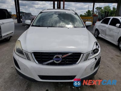 Piąte zdjęcie samochodu w środku: 2013 VOLVO XC60 3.2 VIN:YV4952DLXD2418453 - miniatura