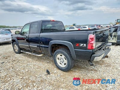 Drugie zdjęcie samochodu z przodu: 2004 CHEVROLET SILVERADO K1500 VIN:1GCEK19T64E282284 - miniatura