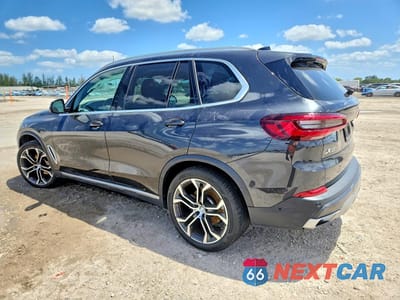 Drugie zdjęcie samochodu z przodu: 2023 BMW X5 XDRIVE40I VIN:5UXCR6C07P9N71300 - miniatura
