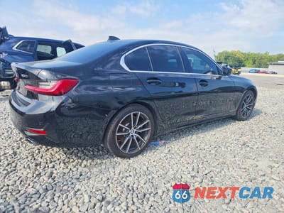 Trzecie zdjęcie samochodu z tyłu: 2021 BMW 330I VIN:3MW5R1J01M8C13905 - miniatura